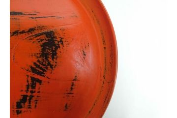 時代物　根来塗　欅(ケヤキ)材　味わい深いお膳2客セット(丸膳、丸盆、木製、朱塗、漆芸、漆器)(R-079693)
