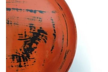 時代物　根来塗　欅(ケヤキ)材　使うほどに味が出てくるお膳3客セット(丸膳、丸盆、木製、朱塗、漆芸、漆器)(R-079694)