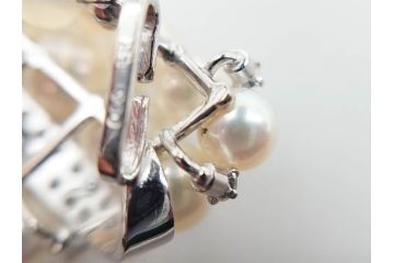 真珠　パール　Pt900(プラチナ)　上品な輝きを放つ帯留(白金、帯留め、着物道具、和装小物、アクセサリー、ブローチ)(R-079695)