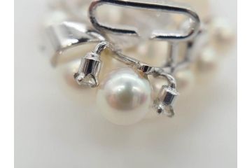 真珠　パール　Pt900(プラチナ)　上品な輝きを放つ帯留(白金、帯留め、着物道具、和装小物、アクセサリー、ブローチ)(R-079695)