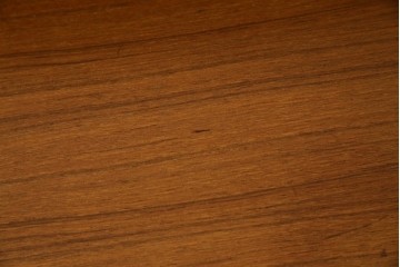 イタリアビンテージ　チーク材　Lloyd's Antiques(ロイズ・アンティークス)取り扱い　収納付き　おしゃれなモダンデザインのデスク　(R-079699)