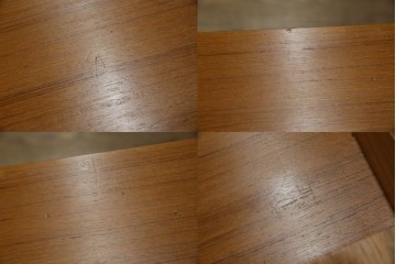 イタリアビンテージ　チーク材　Lloyd's Antiques(ロイズ・アンティークス)取り扱い　収納付き　おしゃれなモダンデザインのデスク　(R-079699)