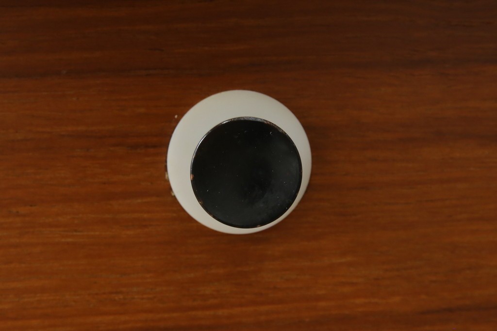 イタリアビンテージ　チーク材　Lloyd's Antiques(ロイズ・アンティークス)取り扱い　収納付き　おしゃれなモダンデザインのデスク　(R-079699)