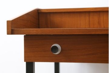 イタリアビンテージ　チーク材　Lloyd's Antiques(ロイズ・アンティークス)取り扱い　収納付き　おしゃれなモダンデザインのデスク(ワークデスク、平机、作業台、在宅用、在宅ワーク用、ヴィンテージ)(R-079699)