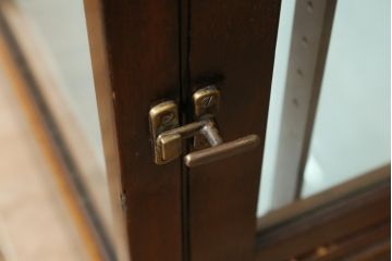 イギリスアンティーク　マホガニー材　深みのある木色が上品でおしゃれなGケース(キャビネット、ガラスケース、コレクションケース、ディスプレイケース、ショーケース、飾り棚、陳列棚、店舗什器、英国)(R-079707)