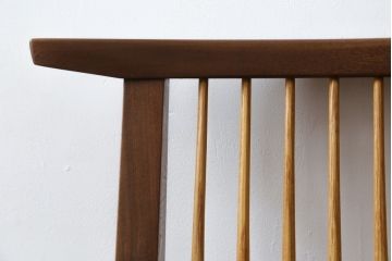 和製ビンテージ　美品　ジョージナカシマ　コノイドチェア(CONOID CHAIR)　CN101　スタイリッシュな佇まいのサイドチェア(ジョージ・ナカシマ、板座チェア、ダイニングチェア、椅子、イス、ヴィンテージ)(R-079710)