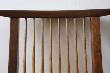 和製ビンテージ　美品　ジョージナカシマ　コノイドチェア(CONOID CHAIR)　CN101　スタイリッシュな佇まいのサイドチェア(ジョージ・ナカシマ、板座チェア、ダイニングチェア、椅子、イス、ヴィンテージ)(R-079710)