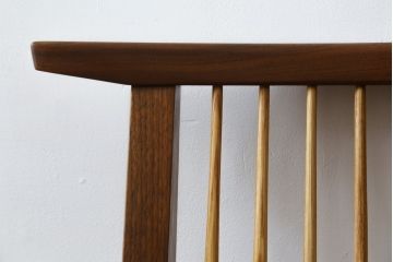 和製ビンテージ　美品　ジョージナカシマ　コノイドチェア(CONOID CHAIR)　CN101　スタイリッシュな佇まいのサイドチェア(ジョージ・ナカシマ、板座チェア、ダイニングチェア、椅子、イス、ヴィンテージ)(R-079711)