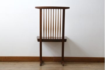和製ビンテージ　美品　ジョージナカシマ　コノイドチェア(CONOID CHAIR)　CN101　スタイリッシュな佇まいのサイドチェア(ジョージ・ナカシマ、板座チェア、ダイニングチェア、椅子、イス、ヴィンテージ)(R-079711)