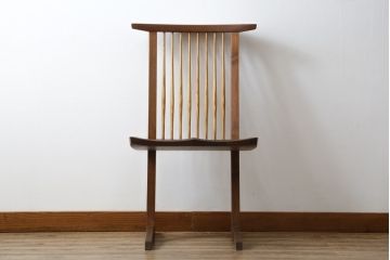 和製ビンテージ　美品　ジョージナカシマ　コノイドチェア(CONOID CHAIR)　CN101　スタイリッシュな佇まいのサイドチェア(ジョージ・ナカシマ、板座チェア、ダイニングチェア、椅子、イス、ヴィンテージ)(R-079712)