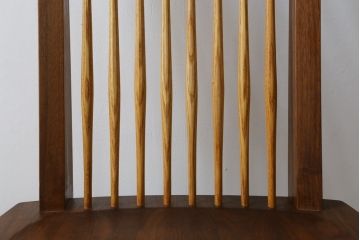 和製ビンテージ　美品　ジョージナカシマ　コノイドチェア(CONOID CHAIR)　CN101　スタイリッシュな佇まいのサイドチェア(ジョージ・ナカシマ、板座チェア、ダイニングチェア、椅子、イス、ヴィンテージ)(R-079712)