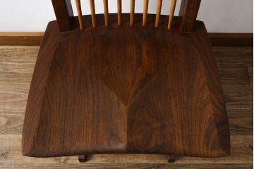 和製ビンテージ　美品　ジョージナカシマ　コノイドチェア(CONOID CHAIR)　CN101　スタイリッシュな佇まいのサイドチェア(ジョージ・ナカシマ、板座チェア、ダイニングチェア、椅子、イス、ヴィンテージ)(R-079713)