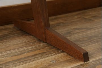 和製ビンテージ　美品　ジョージナカシマ　コノイドチェア(CONOID CHAIR)　CN101　スタイリッシュな佇まいのサイドチェア(ジョージ・ナカシマ、板座チェア、ダイニングチェア、椅子、イス、ヴィンテージ)(R-079713)