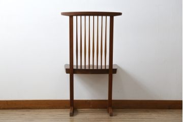 和製ビンテージ　美品　ジョージナカシマ　コノイドチェア(CONOID CHAIR)　CN101　スタイリッシュな佇まいのサイドチェア(ジョージ・ナカシマ、板座チェア、ダイニングチェア、椅子、イス、ヴィンテージ)(R-079713)