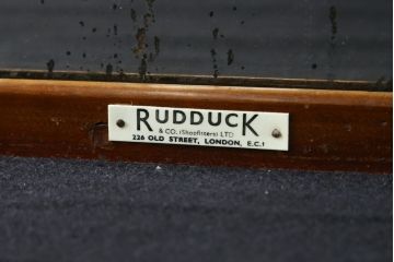 イギリスアンティーク　RUDDUCK　マホガニー材　大型!!　ミラーバック仕様で大切なコレクションを美しく見せるショーケース(ガラスケース、Gケース、陳列棚、飾り棚、コレクションケース、ディスプレイキャビネット、背面ミラー、店舗什器、英国)(R-079714)
