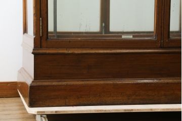 イギリスアンティーク　RUDDUCK　マホガニー材　大型!!　ミラーバック仕様で大切なコレクションを美しく見せるショーケース(ガラスケース、Gケース、陳列棚、飾り棚、コレクションケース、ディスプレイキャビネット、背面ミラー、店舗什器、英国)(R-079714)