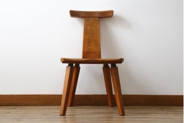 中古　岩手県岩泉・純木家具　心地よい木の風合いが魅力的な角Dチェア(ダイニングチェア、アームレスチェア、板座チェア、椅子、イス)(定価約8万円)(R-079716)