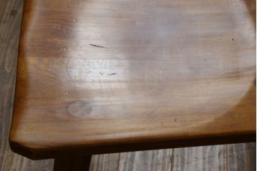 中古　岩手県岩泉・純木家具　心地よい木の風合いが魅力的な角Dチェア(ダイニングチェア、アームレスチェア、板座チェア、椅子、イス)(定価約8万円)(R-079716)