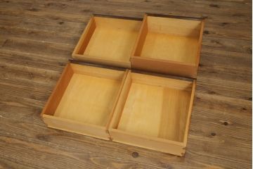 中古　松本民芸家具　立体的なデザインが目を引くA型脇棚(サイドチェスト、引き出し)(定価約15万4千円)(R-079719)