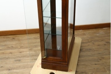 中古　アメリカ製　高級品!!　IDC大塚家具取り扱い　HOWARD MILLER(ハワード・ミラー社)　高級時計メーカーによって手掛けられたキャビネット　定価約70万円　(R-079722)