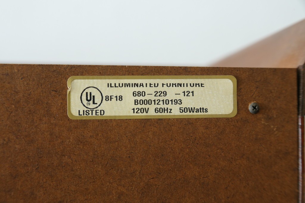 中古　アメリカ製　高級品!!　IDC大塚家具取り扱い　HOWARD MILLER(ハワード・ミラー社)　高級時計メーカーによって手掛けられたキャビネット　定価約70万円　(R-079722)