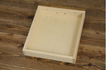 中古　美品!!　カリモク家具(karimoku)　domani(ドマーニ)　Morganton(モーガントン)　希少なライトコニャック色!ゴールドの引手がアクセントのサイドテーブル(エンドテーブル、ナイトテーブル、花台、飾り台)(定価約13万5千円)(R-079727)