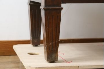 イギリスアンティーク　Dudley&Co.Ltd.　HOLLOWAY.LONDON.　N.7.　マホガニー材　落ち着きのある佇まいが上品な縦型ガラスケース(ショーケース、Gケース、陳列棚、飾り棚、コレクションケース、キャビネット、店舗什器、英国)(R-079728)