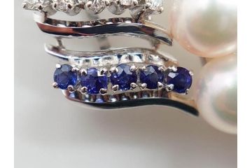 MIKIMOTO(ミキモト)　真珠　パール　K14(14金)　WG(ホワイトゴールド)　流れるようなデザインが優美な帯留め(白色金、帯締め、着物道具、アクセサリー、和装小物、紐付き、ケース付き)(R-079732)
