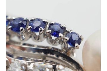 MIKIMOTO(ミキモト)　真珠　パール　K14(14金)　WG(ホワイトゴールド)　流れるようなデザインが優美な帯留め(白色金、帯締め、着物道具、アクセサリー、和装小物、紐付き、ケース付き)(R-079732)