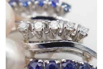 MIKIMOTO(ミキモト)　真珠　パール　K14(14金)　WG(ホワイトゴールド)　流れるようなデザインが優美な帯留め(白色金、帯締め、着物道具、アクセサリー、和装小物、紐付き、ケース付き)(R-079732)