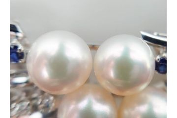 MIKIMOTO(ミキモト)　真珠　パール　K14(14金)　WG(ホワイトゴールド)　流れるようなデザインが優美な帯留め(白色金、帯締め、着物道具、アクセサリー、和装小物、紐付き、ケース付き)(R-079732)