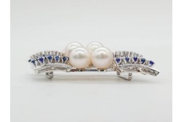 MIKIMOTO(ミキモト)　真珠　パール　K14(14金)　WG(ホワイトゴールド)　流れるようなデザインが優美な帯留め(白色金、帯締め、着物道具、アクセサリー、和装小物、紐付き、ケース付き)(R-079732)