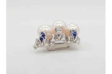 MIKIMOTO(ミキモト)　真珠　パール　K14(14金)　WG(ホワイトゴールド)　流れるようなデザインが優美な帯留め(白色金、帯締め、着物道具、アクセサリー、和装小物、紐付き、ケース付き)(R-079732)