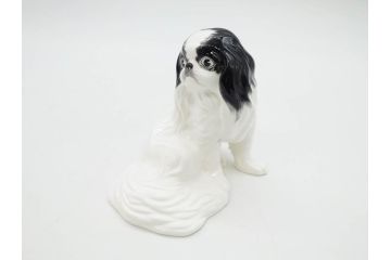 ノリタケ　NORITAKE　スタジオコレクション　狆(チン)　高さ 約10cm　大きな瞳が愛くるしいフィギュリン(犬、Studio Collection、ボーンチャイナ、置物、ディスプレイ、磁器、オブジェ)(R-079733)