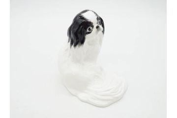 ノリタケ　NORITAKE　スタジオコレクション　狆(チン)　高さ 約10cm　大きな瞳が愛くるしいフィギュリン(犬、Studio Collection、ボーンチャイナ、置物、ディスプレイ、磁器、オブジェ)(R-079733)