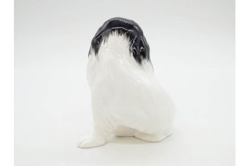 ノリタケ　NORITAKE　スタジオコレクション　狆(チン)　高さ 約10cm　大きな瞳が愛くるしいフィギュリン(犬、Studio Collection、ボーンチャイナ、置物、ディスプレイ、磁器、オブジェ)(R-079733)