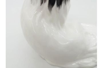 ノリタケ　NORITAKE　スタジオコレクション　狆(チン)　高さ 約10cm　大きな瞳が愛くるしいフィギュリン(犬、Studio Collection、ボーンチャイナ、置物、ディスプレイ、磁器、オブジェ)(R-079733)