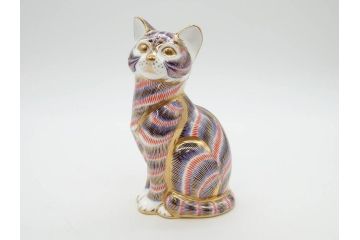 イギリス　ROYAL CROWN DERBY(ロイヤルクラウンダービー)　ペーパーウェイト　猫　うさぎ　繊細で華やかな色彩に心ときめくフィギュリン2点セット(ねこ、ネコ、兎、ウサギ、金彩、置物、磁器、ボーンチャイナ、オブジェ、ディスプレイ、英国)(R-079734)
