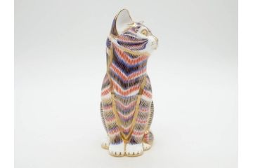 イギリス　ROYAL CROWN DERBY(ロイヤルクラウンダービー)　ペーパーウェイト　猫　うさぎ　繊細で華やかな色彩に心ときめくフィギュリン2点セット(ねこ、ネコ、兎、ウサギ、金彩、置物、磁器、ボーンチャイナ、オブジェ、ディスプレイ、英国)(R-079734)