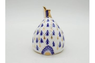 イギリス　ROYAL CROWN DERBY(ロイヤルクラウンダービー)　ペーパーウェイト　猫　うさぎ　繊細で華やかな色彩に心ときめくフィギュリン2点セット(ねこ、ネコ、兎、ウサギ、金彩、置物、磁器、ボーンチャイナ、オブジェ、ディスプレイ、英国)(R-079734)