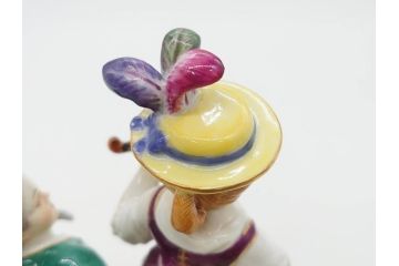 ドイツ　マイセン　Meissen　シェーンハイト　四季の寓意シリーズ　夏　匠の美技に見惚れるフィギュリン(少女、少年、農作業、金彩、置物、ディスプレイ、磁器、オブジェ)(R-079735)