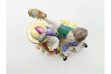 ドイツ　マイセン　Meissen　シェーンハイト　四季の寓意シリーズ　夏　匠の美技に見惚れるフィギュリン(少女、少年、農作業、金彩、置物、ディスプレイ、磁器、オブジェ)(R-079735)