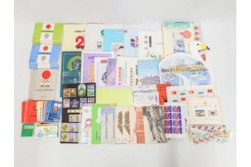 未使用切手　シート　バラ　額面92,111円　切手まとめてセット(20世紀デザイン、オリンピック、日本万国博覧会、天皇皇后両陛下御訪欧記念、ふみの日、ゆうペーン、ふるさと切手、美空ひばり、アンパンマン、ミッフィー、ウルトラマン、記念切手、切手コレクション)(R-079740)