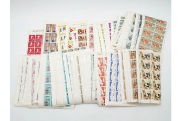 未使用切手　シート　バラ　額面483,182円　切手まとめてセット(ふるさとの花、国民体育大会記念、ドラえもん、キティ、スヌーピー、ディズニー、相撲絵シリーズ、記念切手、切手コレクション)(R-079742)