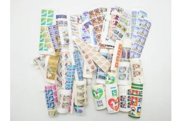未使用切手　シート　バラ　額面483,182円　切手まとめてセット(ふるさとの花、国民体育大会記念、ドラえもん、キティ、スヌーピー、ディズニー、相撲絵シリーズ、記念切手、切手コレクション)(R-079742)