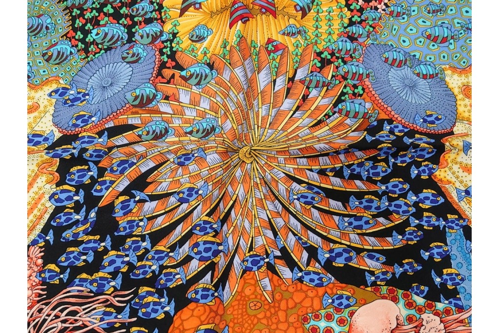 フランス　HERMES(エルメス)　カレ90　RENCONTRE OCEANE(大西洋の出会い)　色鮮やかなシルクのスカーフ　外箱付き　(R-079743)