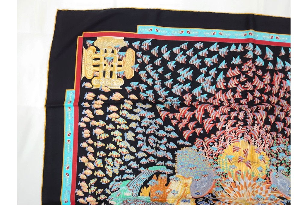 フランス　HERMES(エルメス)　カレ90　RENCONTRE OCEANE(大西洋の出会い)　色鮮やかなシルクのスカーフ　外箱付き　(R-079743)