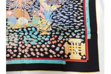 フランス　HERMES(エルメス)　カレ90　RENCONTRE OCEANE(大西洋の出会い)　色鮮やかなシルクのスカーフ　外箱付き　(R-079743)
