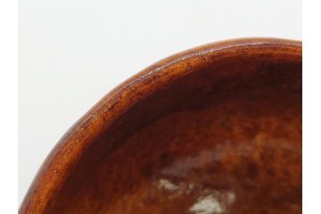 九代 大樋長左衛門　飴釉　約13cm　4.1寸　艶やかな釉薬が美しい見事な茶碗(茶器、抹茶碗、茶道具、和食器、煎茶道具、鵬雲斎書付、大樋焼、落款印、四寸一分、茶巾付き、共箱付き)(R-079744)　