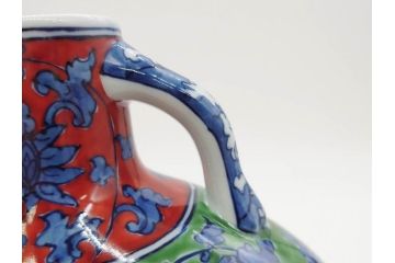館林源右衛門　緑彩唐草　高さ 約24cm　緻密なデザインが美しい扁壷(壺、一輪挿し、花瓶、花器、花生、花入、フラワーベース、陶器、共箱付き)(R-079745)